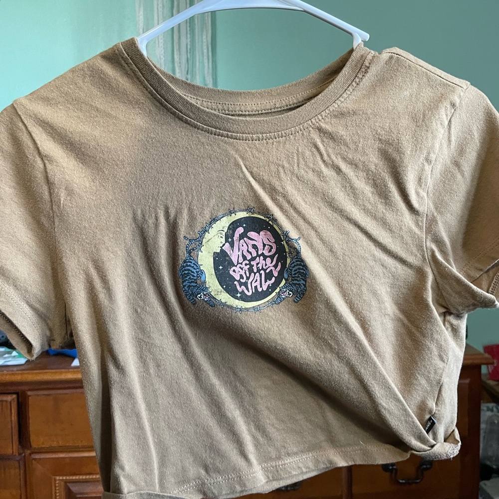 cropped vans tee